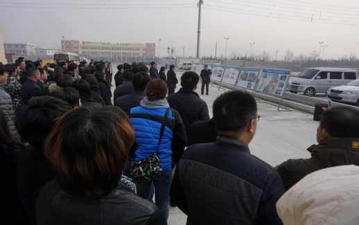 全区副科级以上干部观摩全区经济社会发展情况