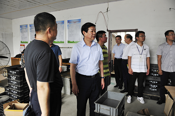 高区召开全区脱贫攻坚工作会议