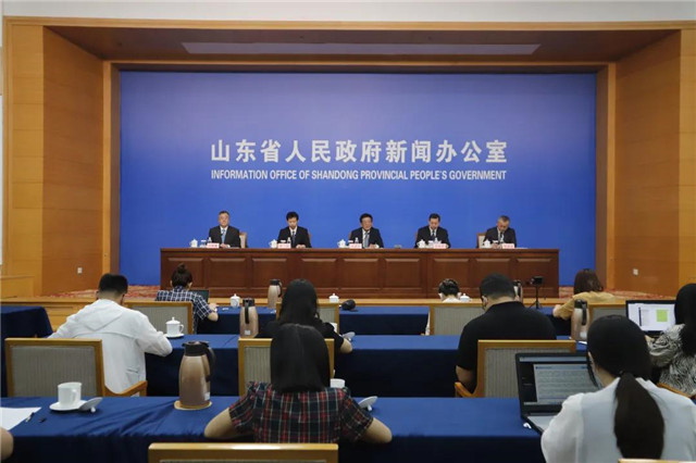 威海服装招聘_图片免费下载 服装招聘海报素材 服装招聘海报模板 千图网(2)