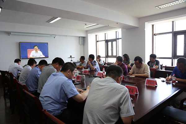 我区组织收看全国打击假冒特种作业操作证专项