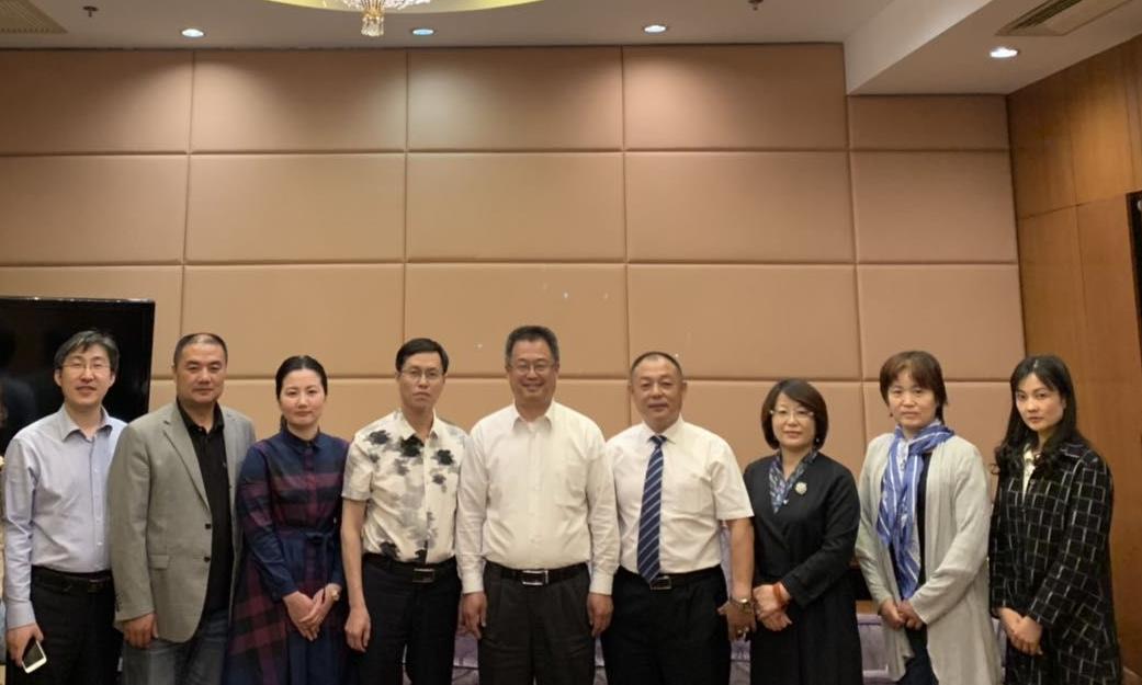 威海市人民政府 部门资讯 赵广洪会见来威考察的多国侨领