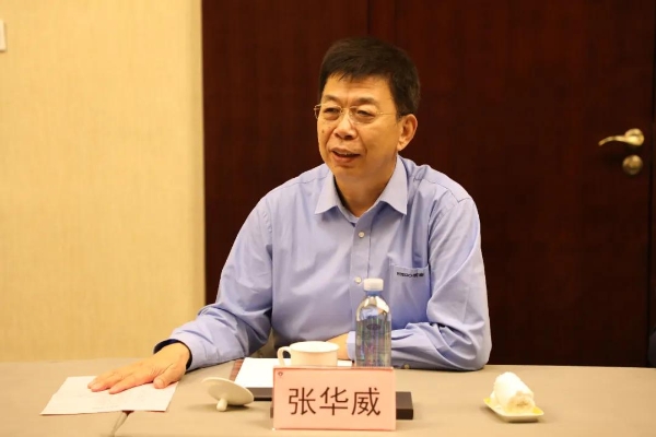 区管委与威高集团召开工作对接会