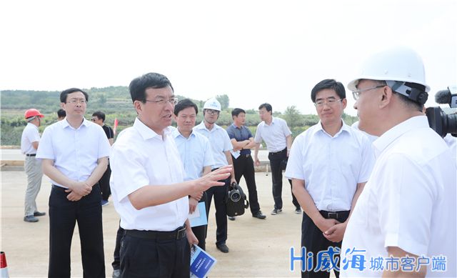 王鲁明现场办公推进交通基础设施建设时强调争分夺秒抢工期保质保量建