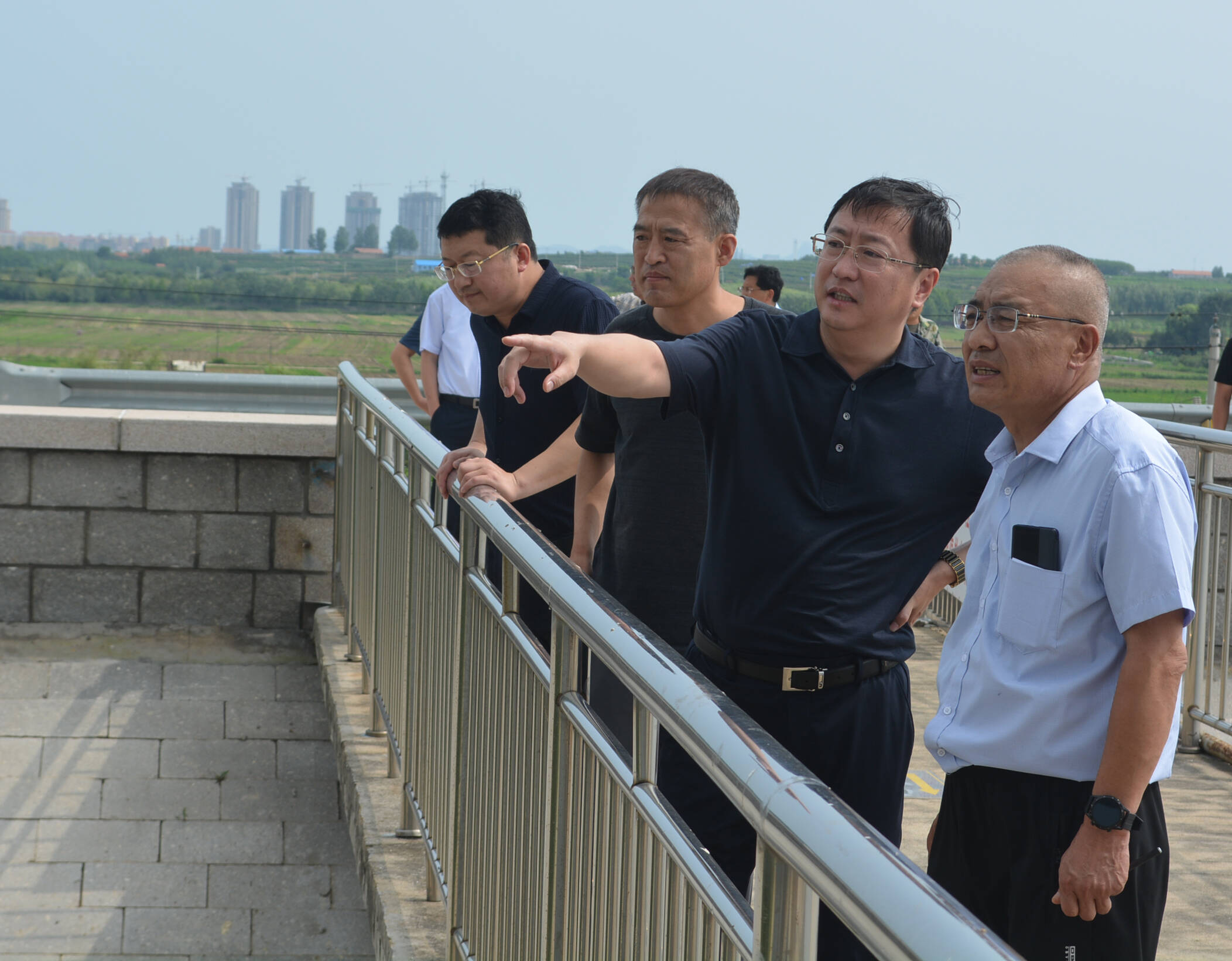 威海市人民政府 乳山市 王大治实地督导防汛工作