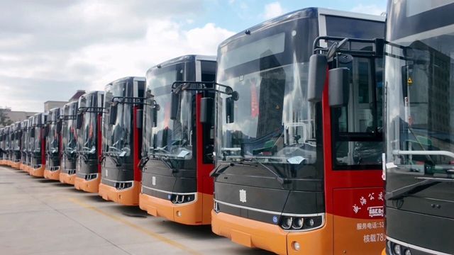 座椅配USB接口！威海50辆纯电公交车正式“上岗”