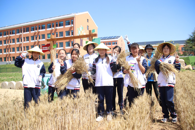 环翠区中小学生综合实践基地劳动实践教育.jpg