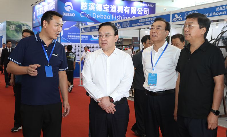 第十五届中国威海国际渔具博览会举行